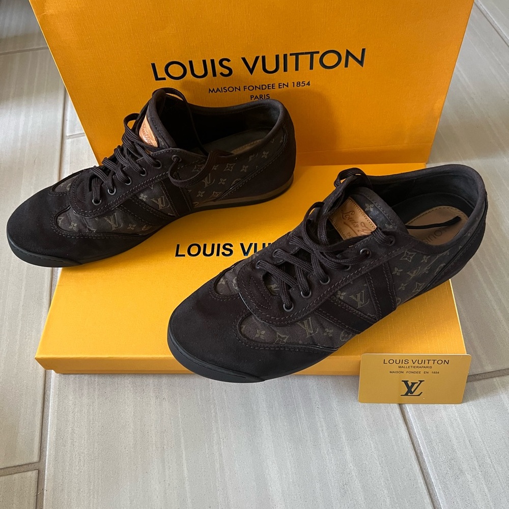 Louis Vuitton vintage sneakers size 10.5